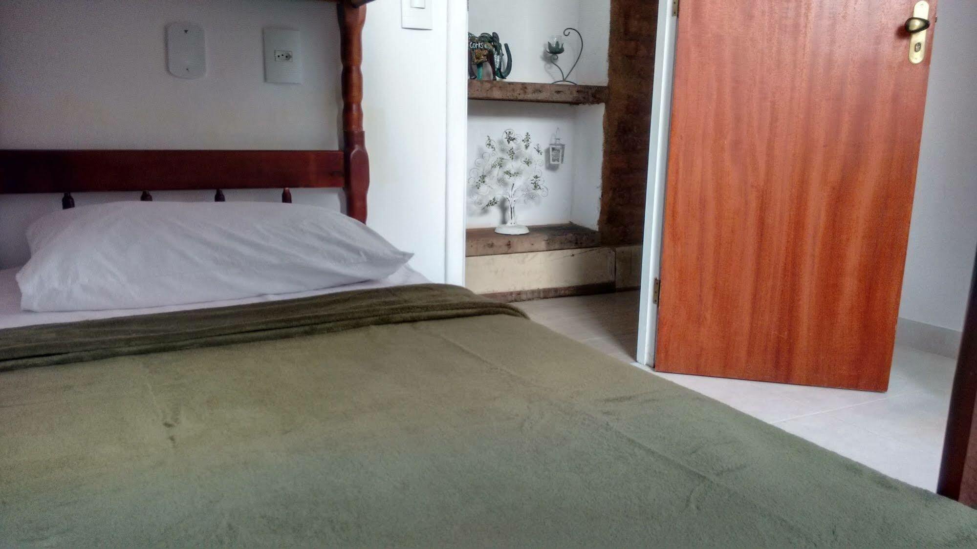 Hostal Rio Earth *